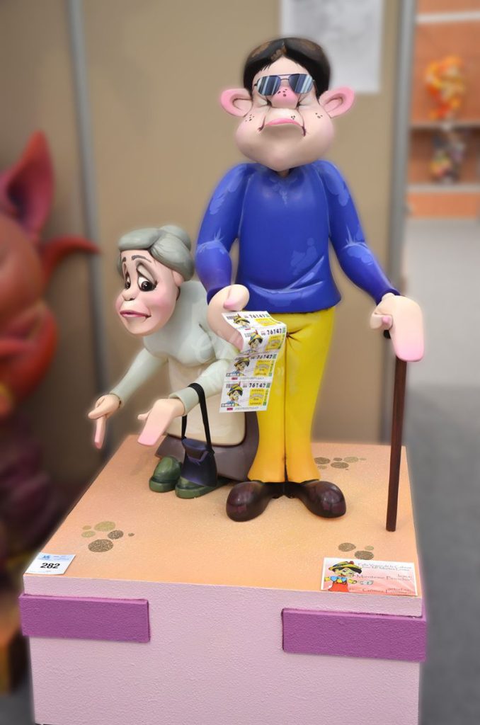 Año 2015, falla Virgen de la Cabeza, José Mª Mortes Lerma, sección sexta c, Artista: Hermanos Gómez Fonseca.