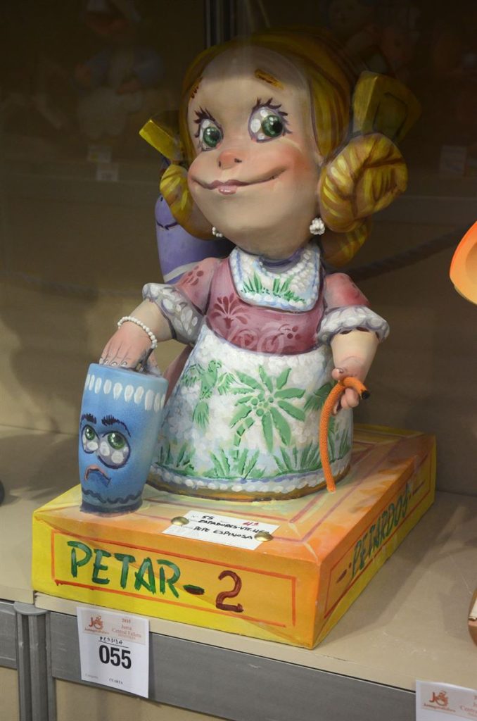 Año 2015, falla Zapadores, Vicente Lleó, sección cuarta Infantil, Artista: José Francisco Espinosa Aguilar.