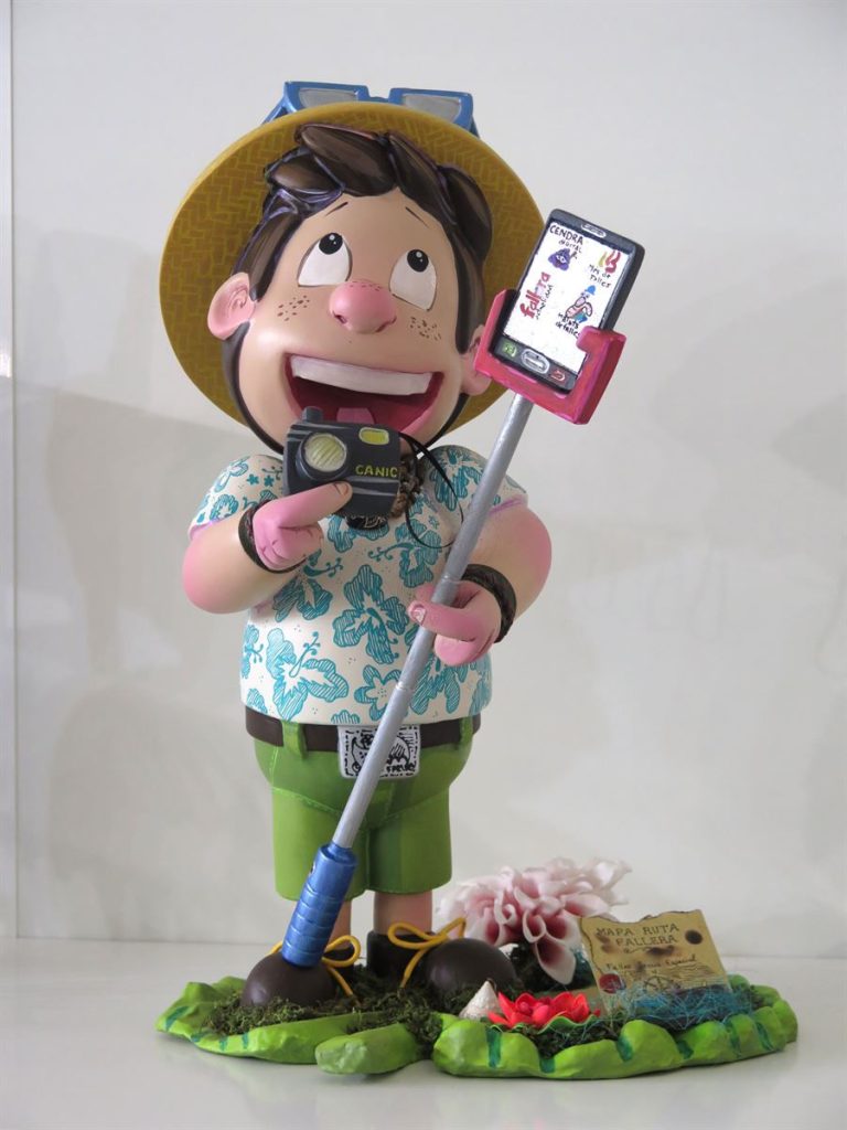 Año 2016, falla Alfara del Patriarca, Periodista Gil Sumbiela, sección duodécima Infantil, Artista: Art en Foc.