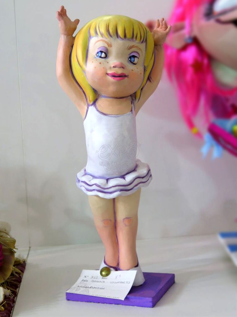 Año 2016, falla Barraca, Columbretes, sección octava Infantil, Artista: La Comisión.