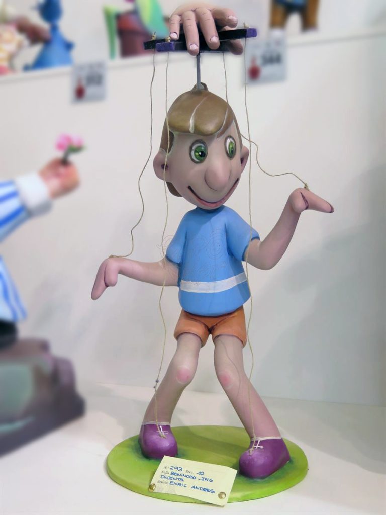 Año 2016, falla Benimodo, Ingeniero Dicenta, sección décima Infantil, Artista: Enric Andrés Alandi.