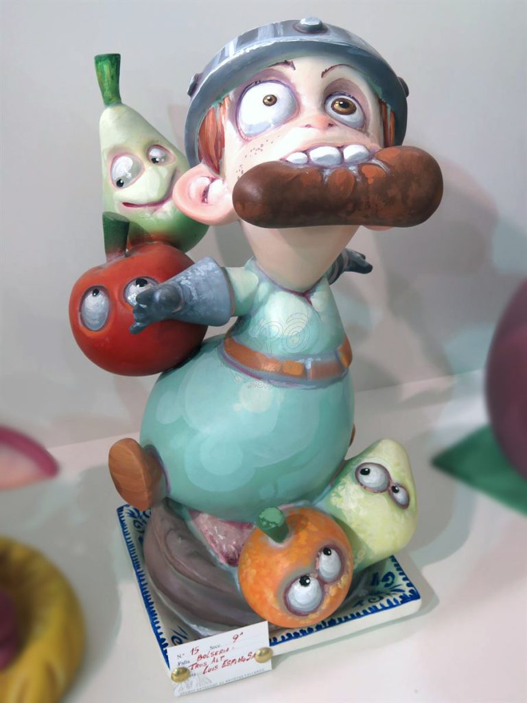 Año 2016, falla Bolsería, Tros Alt, sección novena Infantil, Artista: Luis Espinosa Olmos.