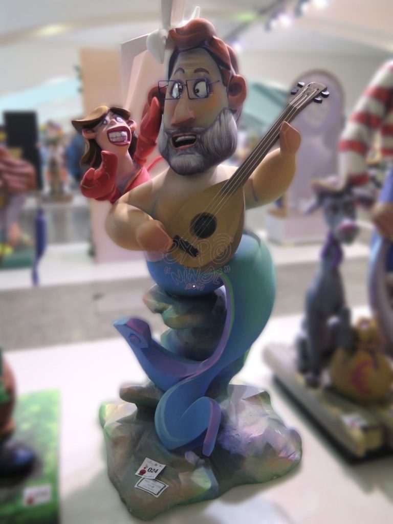 Año 2016, falla Cádiz, Literato Azorín, Artista: Francisco Borja Ripollés.