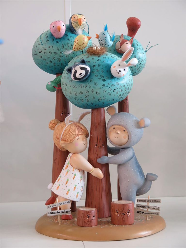 Año 2016, falla Grabador Esteve, Cirilo Amorós, sección primera Infantil, Artista: Cap de Suro.
