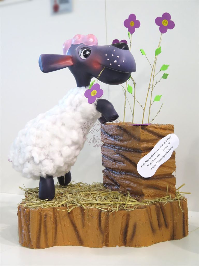 Año 2016, falla Huerto San Valero, Avenida de la Plata, sección decimoctava Infantil, Artista: Vicente Espeleta García.