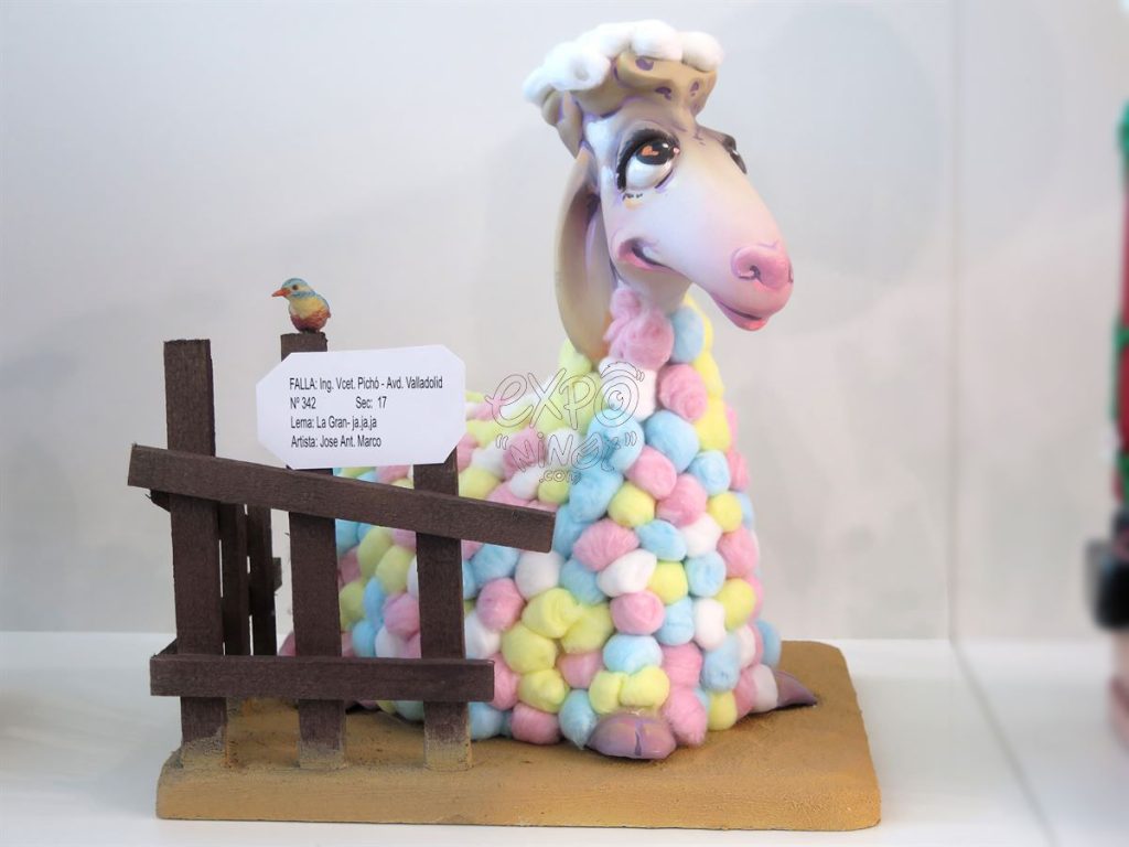 Año 2016, falla Ingeniero Vicente Pichó, Avenida Valladolid, sección decimoséptima Infantil, Artista: José Antonio Marco Gómez.