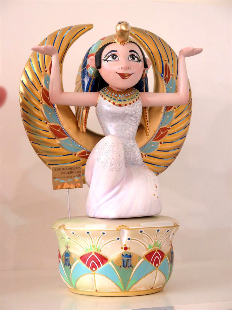 Año 2016, falla Leones, Poeta Mas y Ros, sección octava Infantil, Artista: José Luis Platero Cosí.