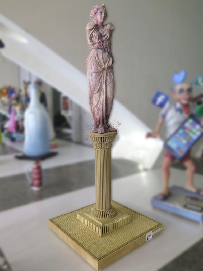 Año 2016, falla Maestro Aguilar, Matías Perelló, Artista: Zvonimir.