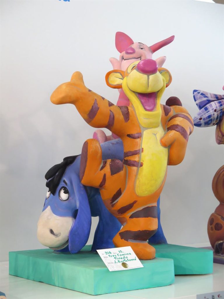 Año 2016, falla Pinedo, Tres Caminos, sección decimoquinta Infantil, Artista: José Bartolomé Navarro.
