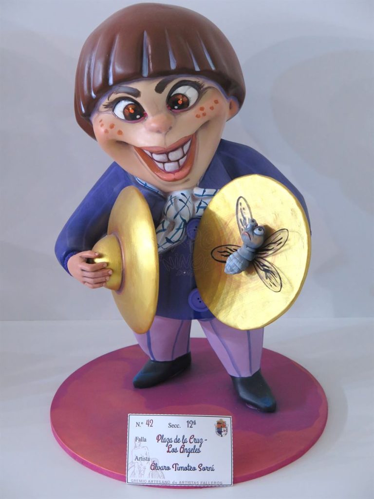Año 2016, falla Plaza la Cruz, Los Ángeles, sección duodécima Infantil, Artista: Álvaro Timoteo Sorní.