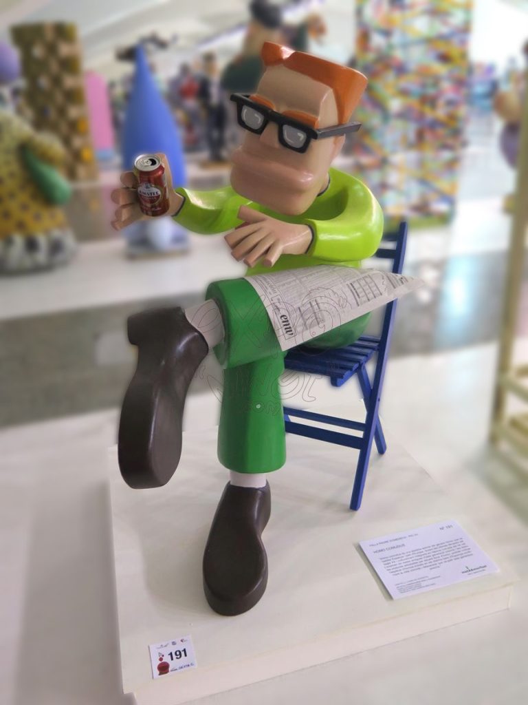 Año 2016, falla Plaza Padre Domenech, Avenida Pio Doce, Artista: MetAAmorfosi.