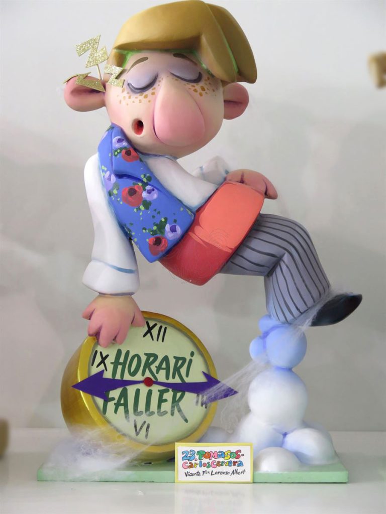 Año 2016, falla Tomasos, Carlos Cervera, sección octava Infantil, Artista: Vicente Francisco Lorenzo Albert.