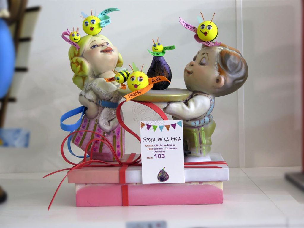 Año 2016, falla Valencia, Teodoro Llorente, Chirivella, sección sexta Infantil, Artista: Julio Vicente Fabra Muñoz.