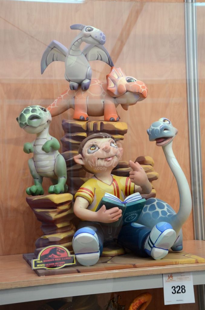 Ao 2015, falla Ingeniero Manuel Maese, Cristóbal Llorens, secció primera Infantil, Artista: Salva Dolz Rubio.